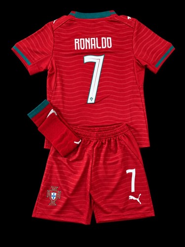 Portugal home kit ronaldo age - portugal,
